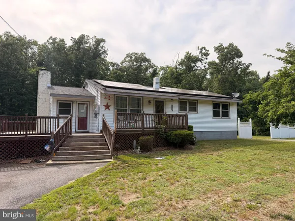 $300,000 | 233 Risa Avenue, Newfield, NJ 08344