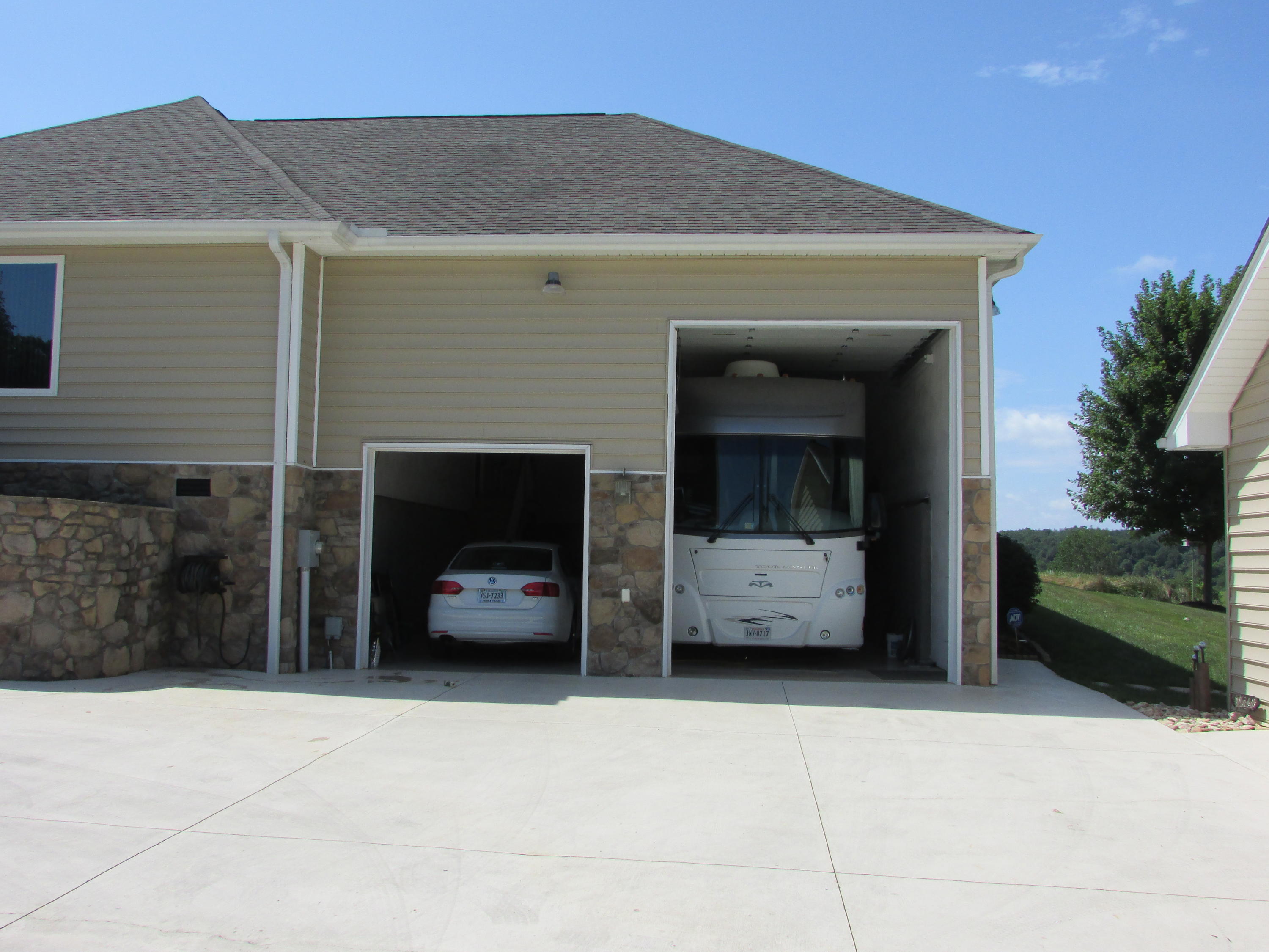 100 Dudley Creek Road Hardy, VA 24101 - Photo 2 of 49 Garage for RV or Boat