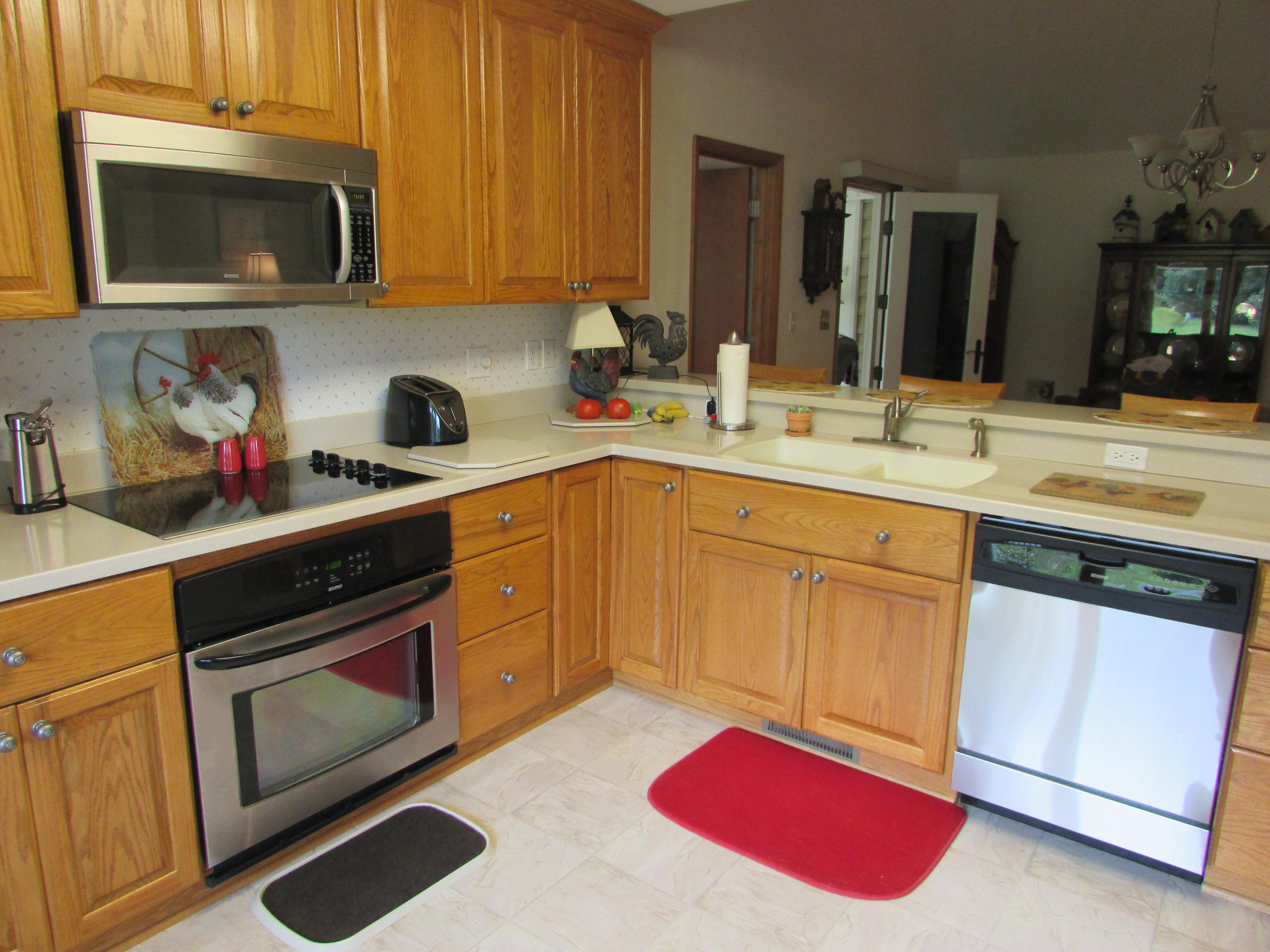100 Dudley Creek Road Hardy, VA 24101 - Photo 11 of 49 Smooth top stove
