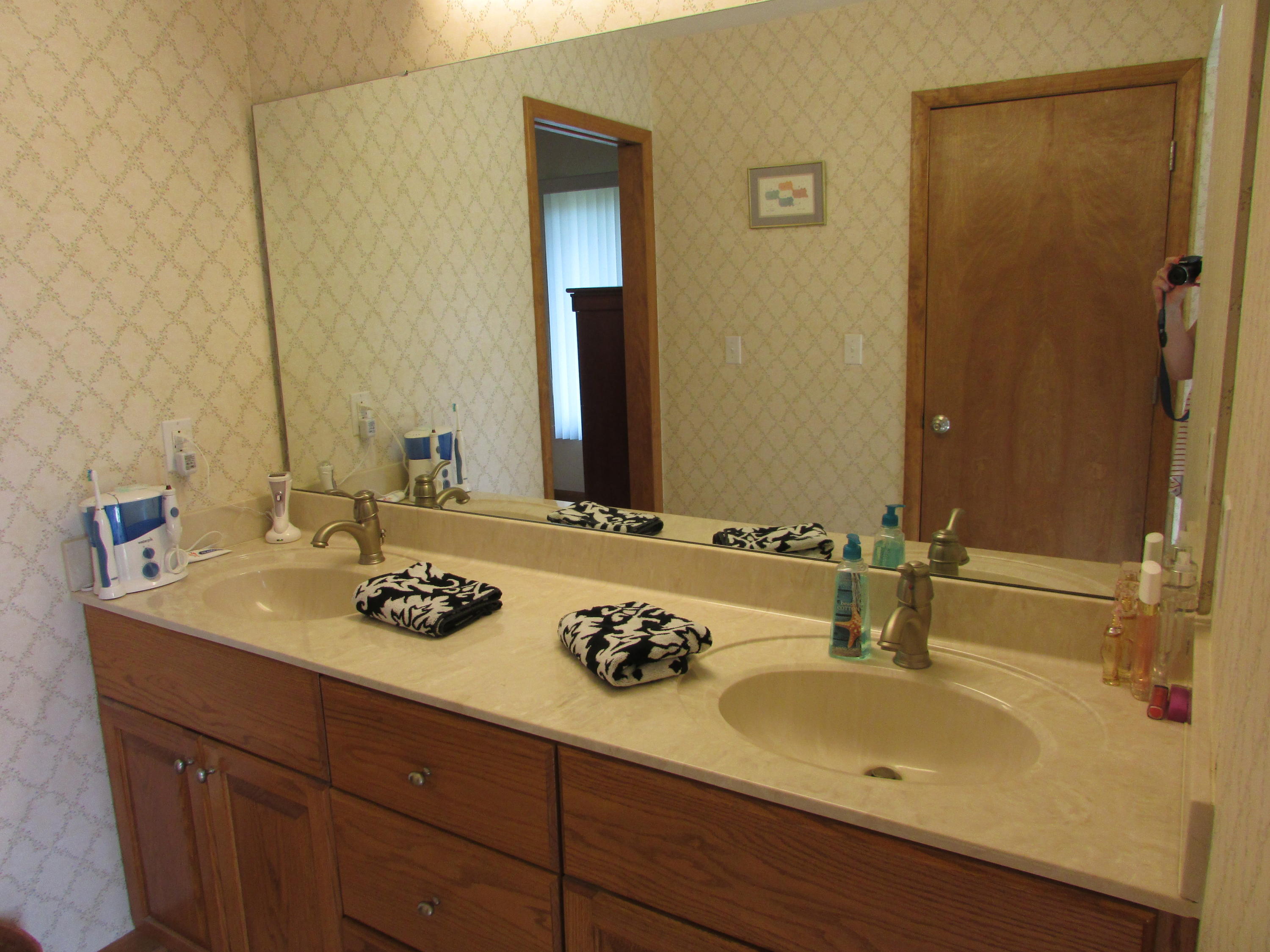 100 Dudley Creek Road Hardy, VA 24101 - Photo 19 of 49 Master Bath