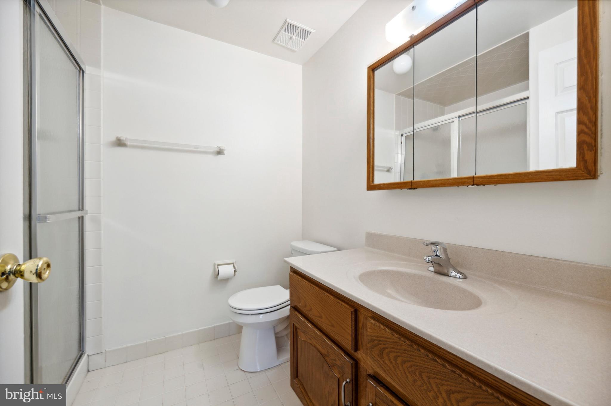 1009 Mountainview Drive Chesterbrook, PA 19087 - Photo 9 of 17 Ensuite bath for the primary bedroom.