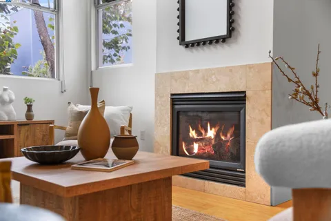 $529,000 | 3960 Adeline Street, Unit 107, Emeryville, CA 94608