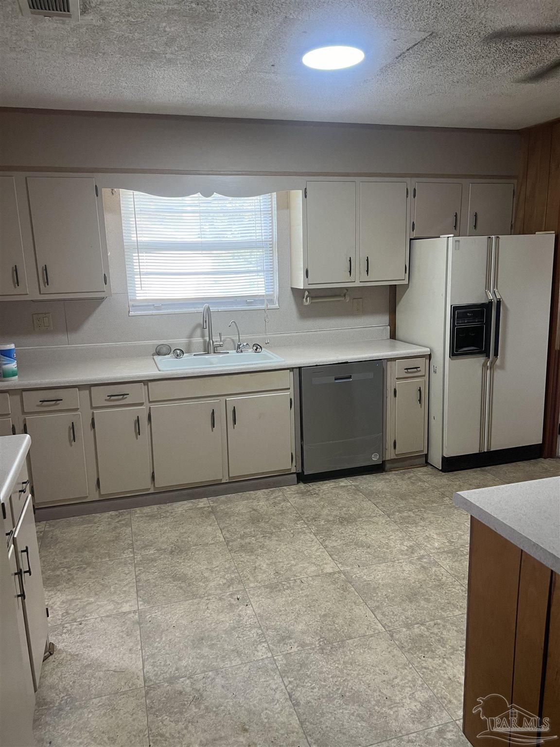7345 Frank Reeder Road Pensacola, FL 32526 - Photo 8 of 20 Gallery Image 8
