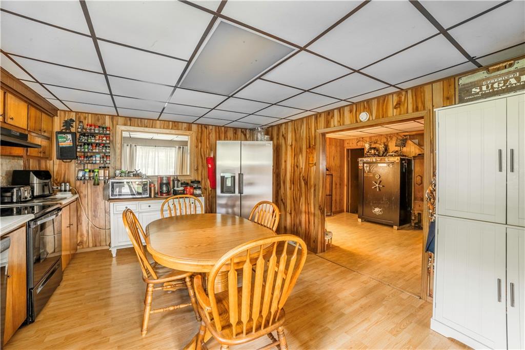 27 Locust Street Alverda, PA 15710 - Photo 6 of 24