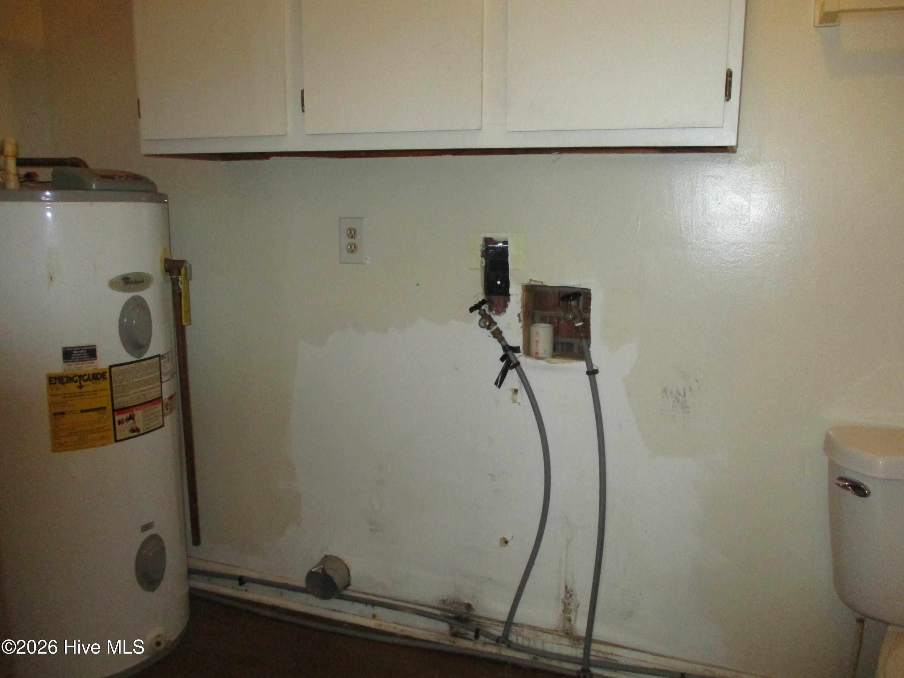 2941 Poole Road Kinston, NC 28504 - Photo 15 of 29 Laundry