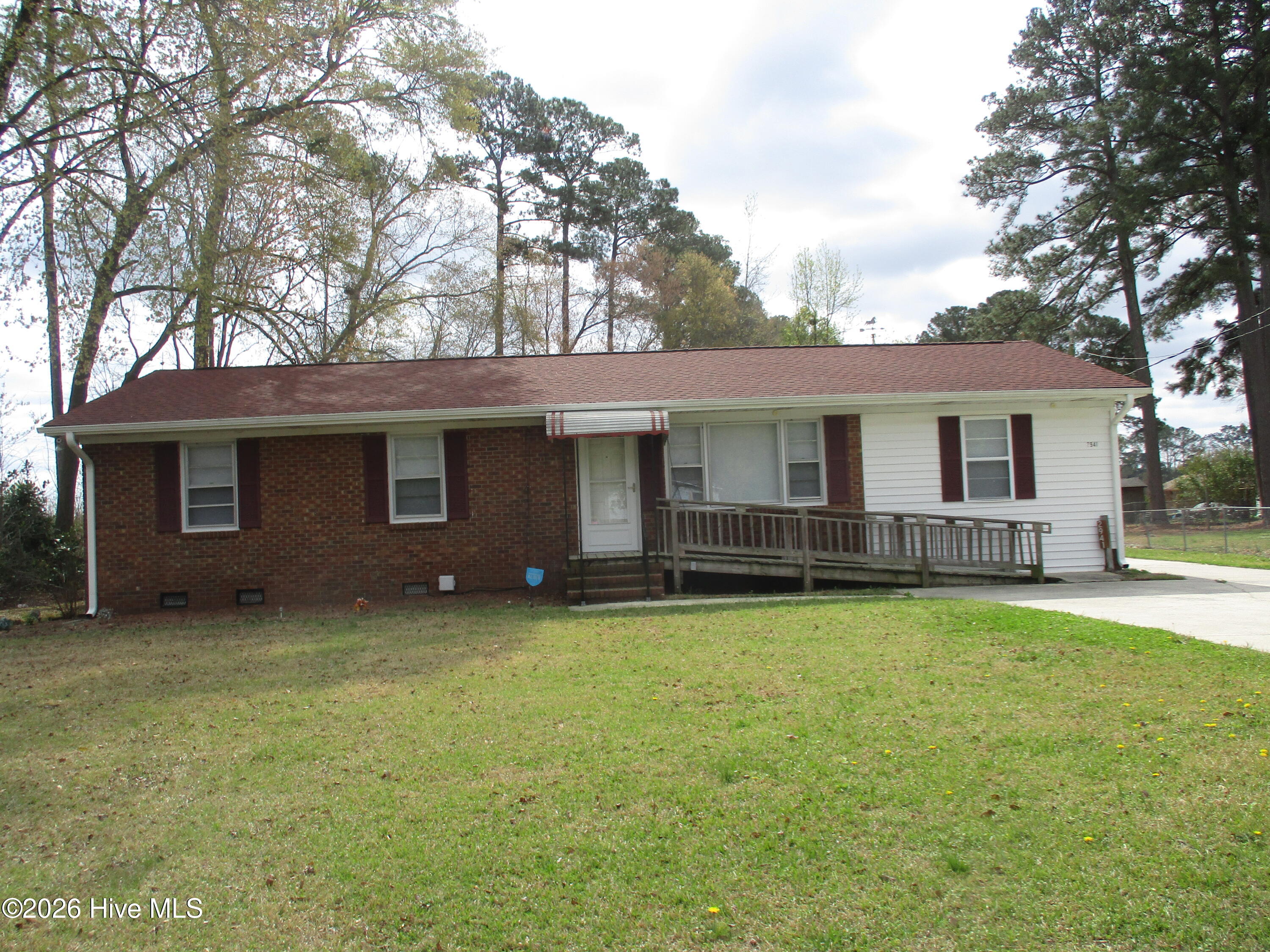 2941 Poole Road Kinston, NC 28504 - Photo 18 of 29 IMG_1360