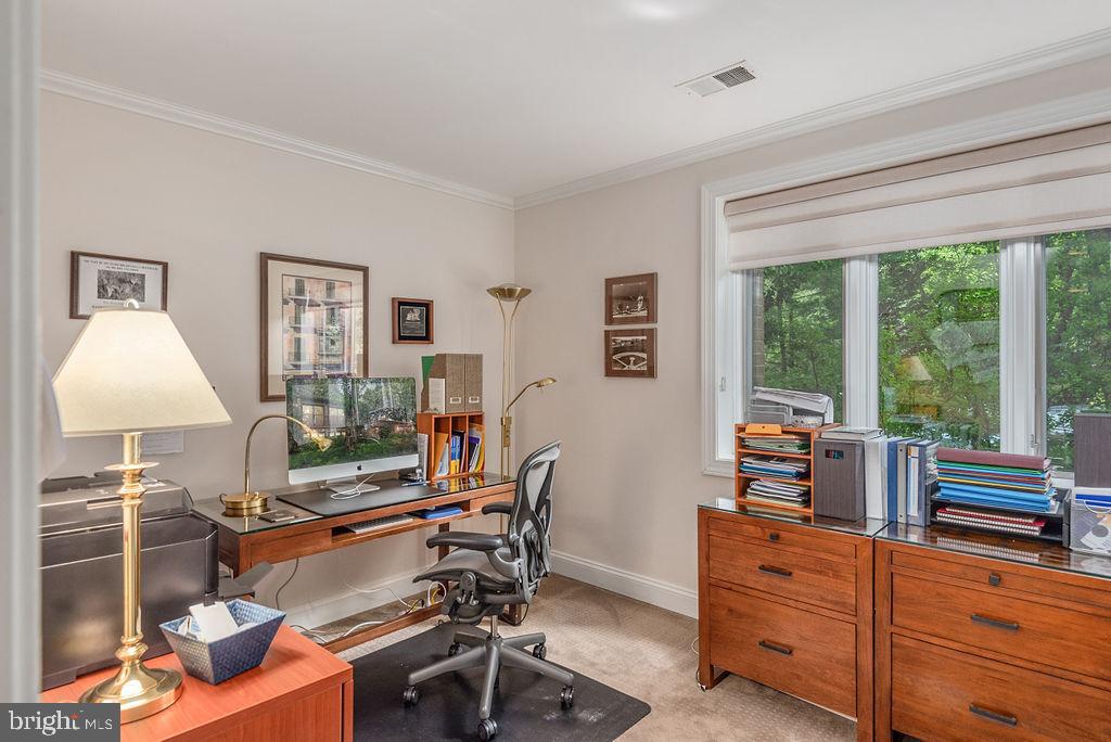 7329 Hooking Road McLean, VA 22101 - Photo 32 of 82