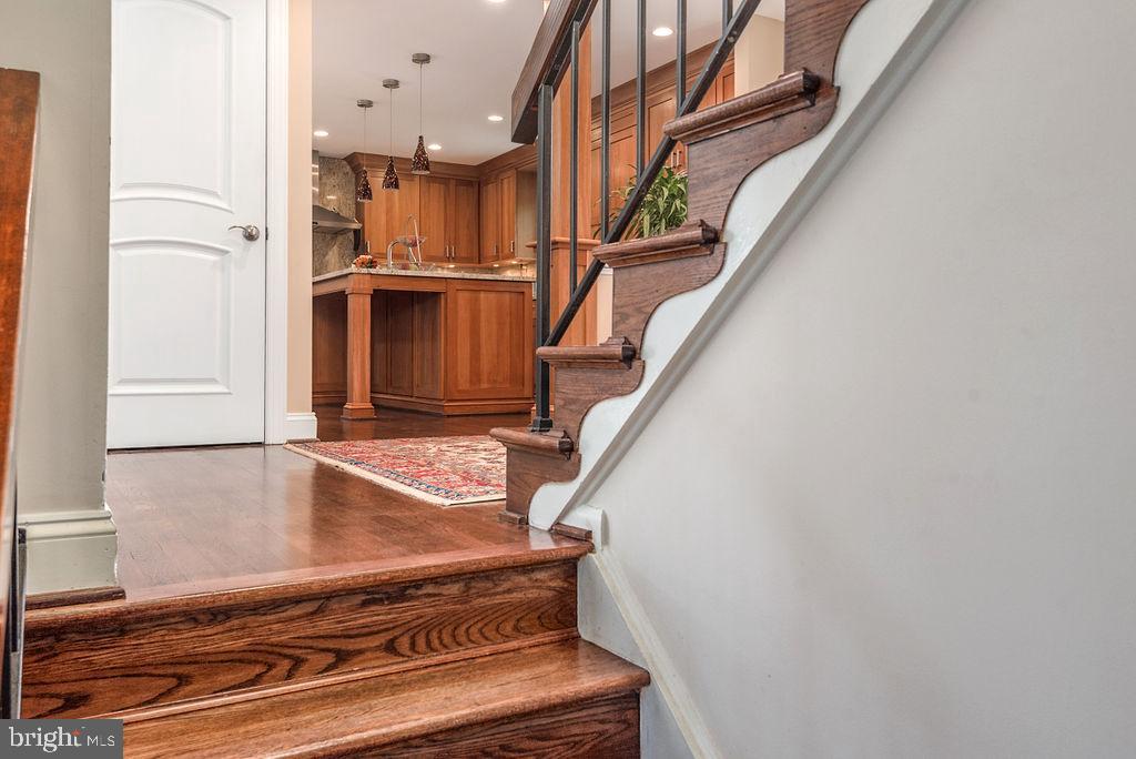 7329 Hooking Road McLean, VA 22101 - Photo 34 of 82