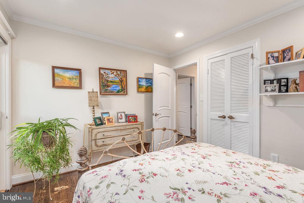 7329 Hooking Road McLean, VA 22101 - Photo 39 of 82