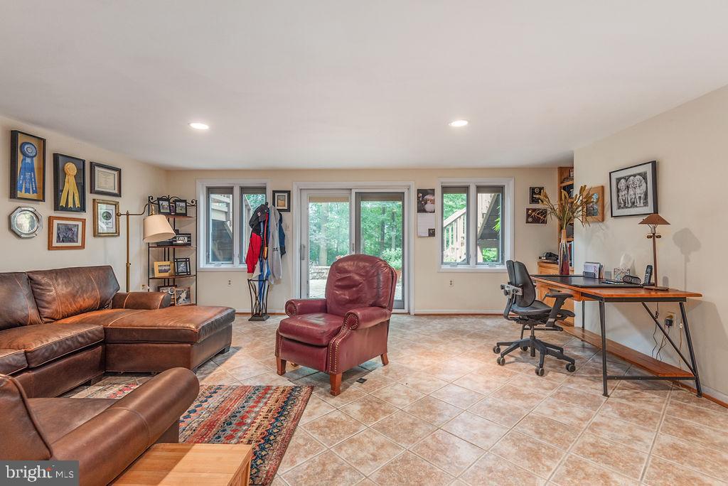 7329 Hooking Road McLean, VA 22101 - Photo 53 of 82