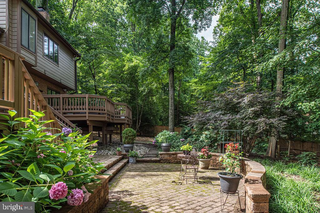 7329 Hooking Road McLean, VA 22101 - Photo 70 of 82