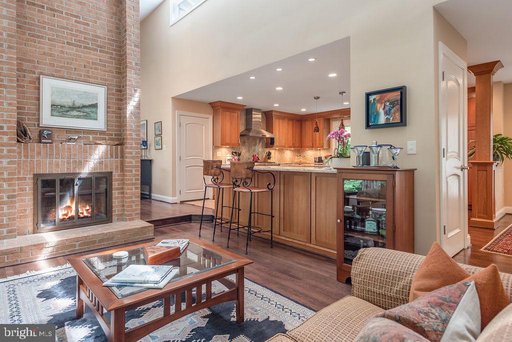 7329 Hooking Road McLean, VA 22101 - Photo 9 of 82