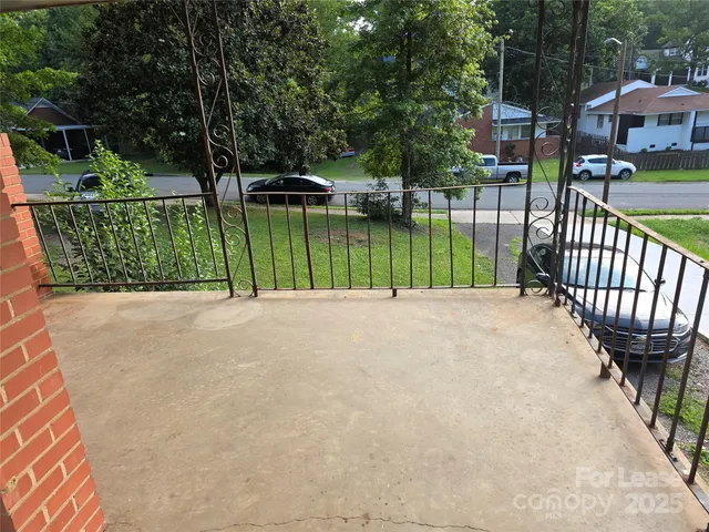 $1,195 | 1444 Academy Street, Charlotte, NC 28205
