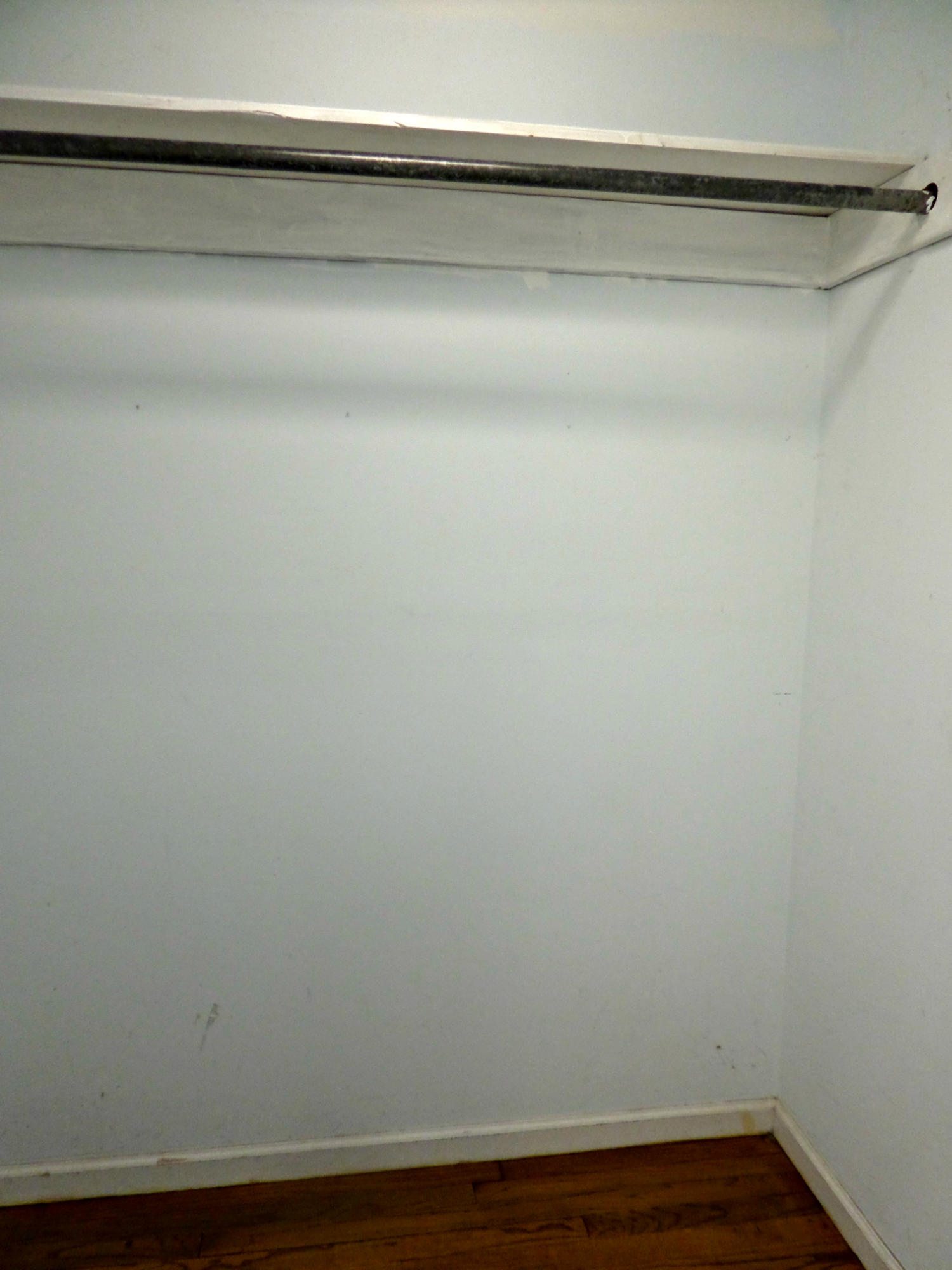 215 Old Batley Road Clinton, TN 37716 - Photo 18 of 38 Walkin Master Closet