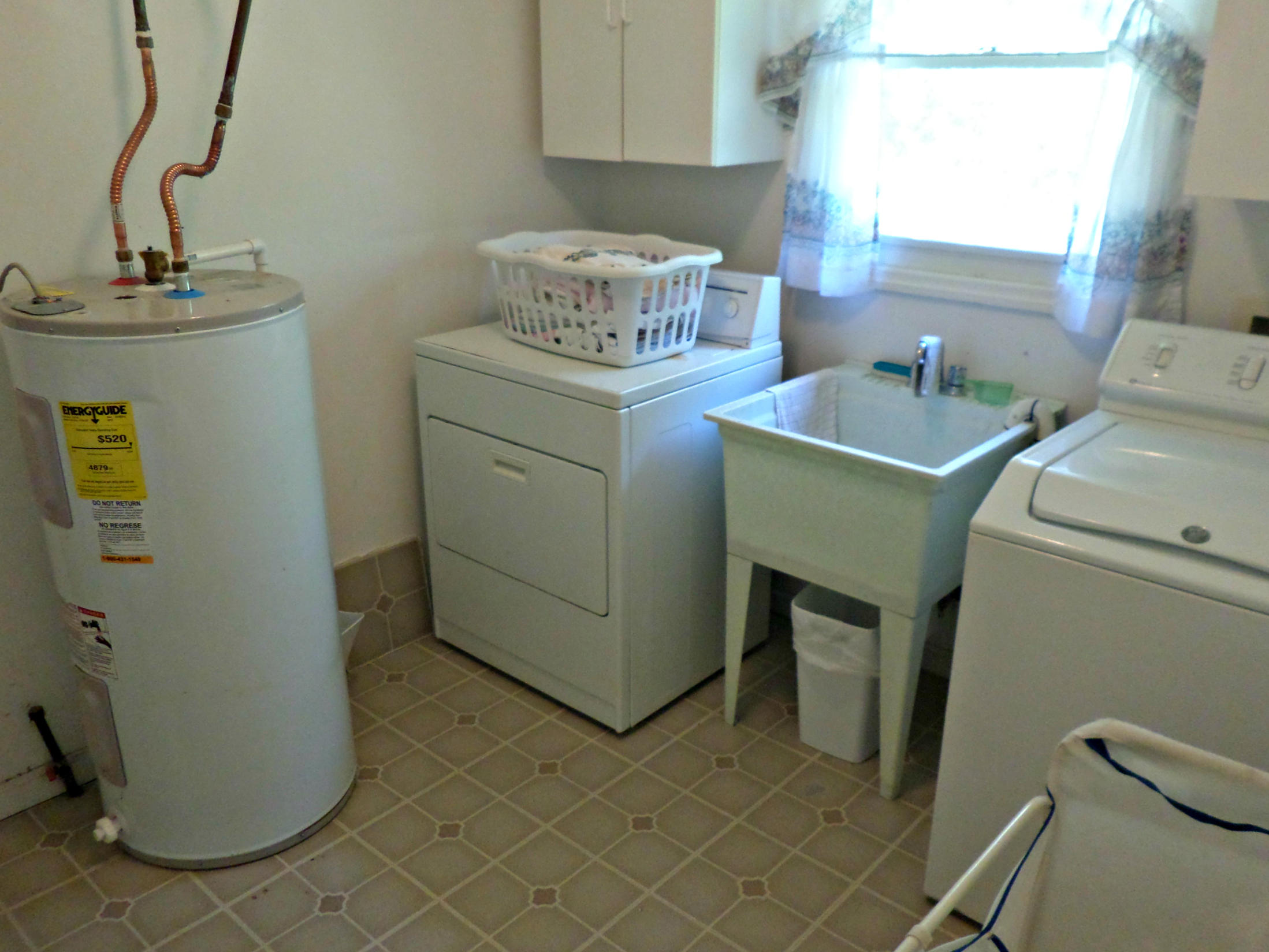 215 Old Batley Road Clinton, TN 37716 - Photo 20 of 38 Utility Room