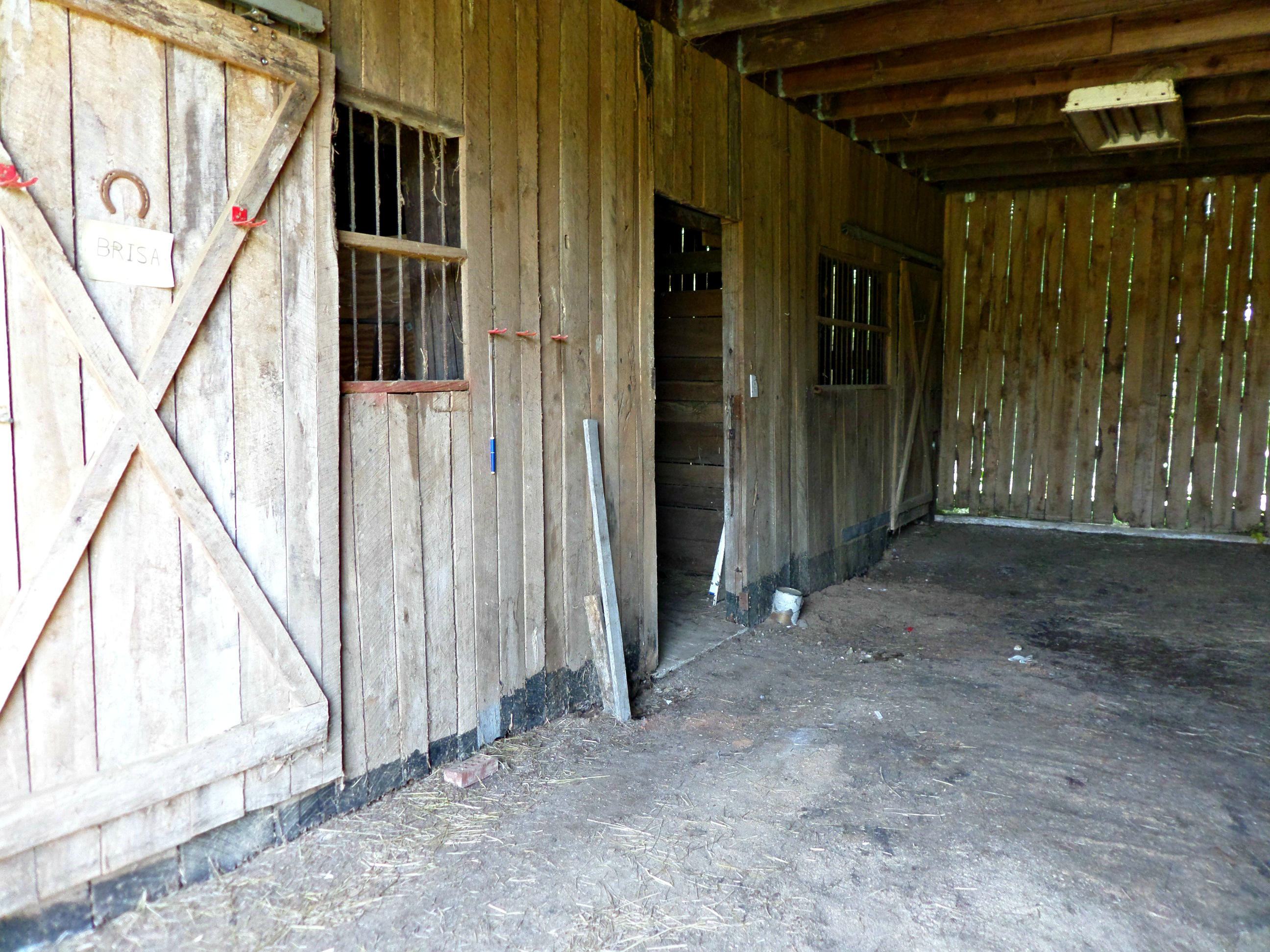 215 Old Batley Road Clinton, TN 37716 - Photo 33 of 38 Interior Barn