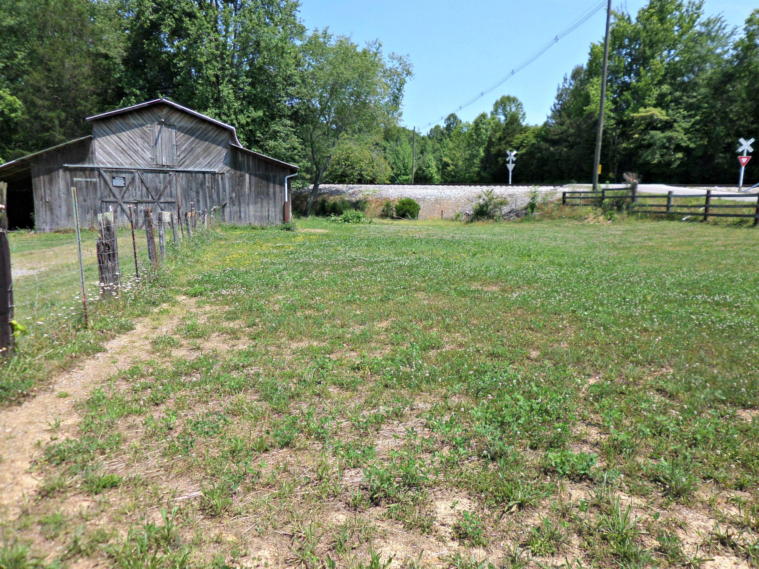 215 Old Batley Road Clinton, TN 37716 - Photo 34 of 38 Fenced land