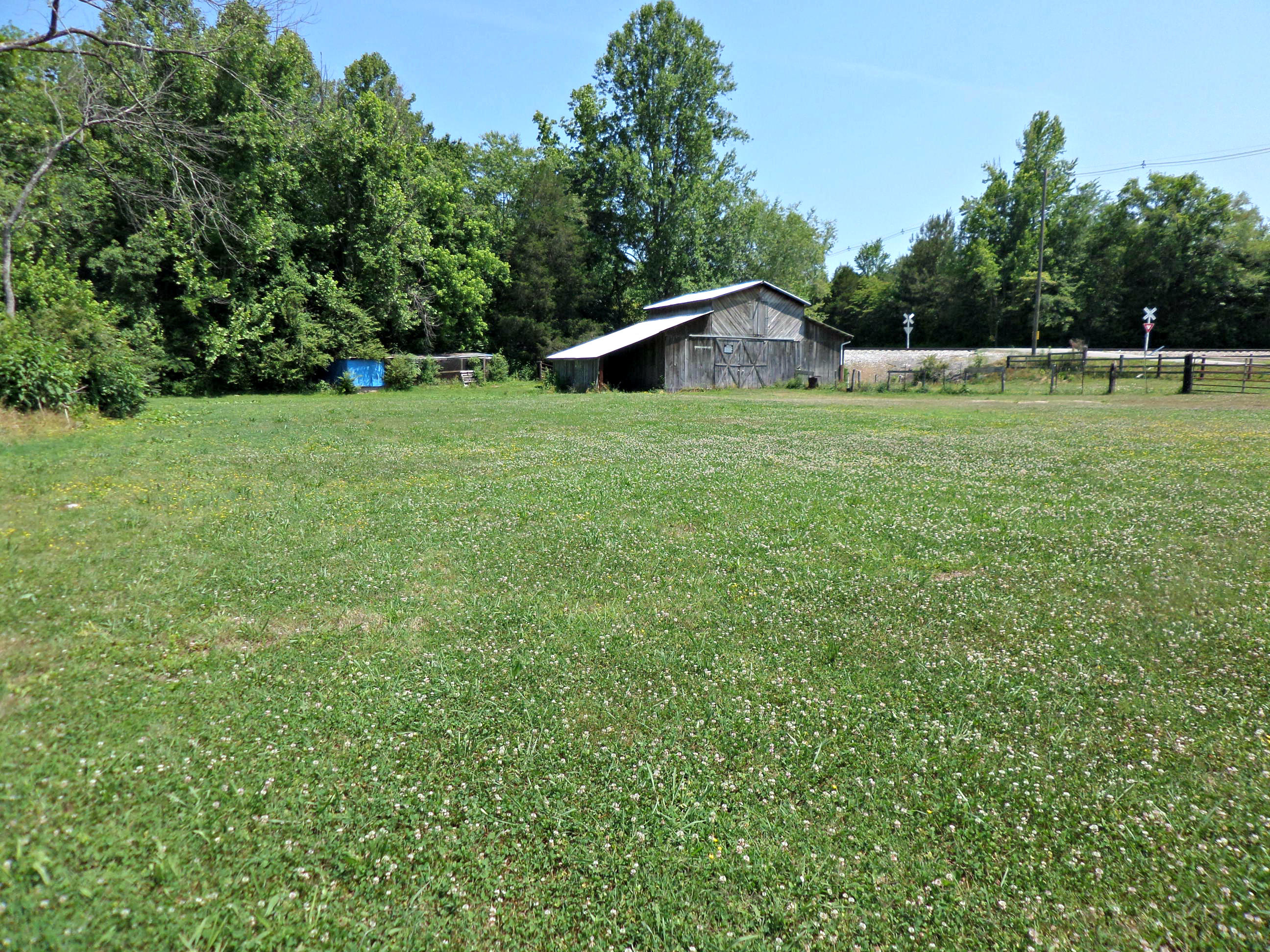 215 Old Batley Road Clinton, TN 37716 - Photo 35 of 38 Land with Barn