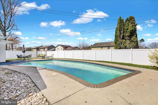 $339,900 | 3029 Merritt Parkway, Reading, PA 19608