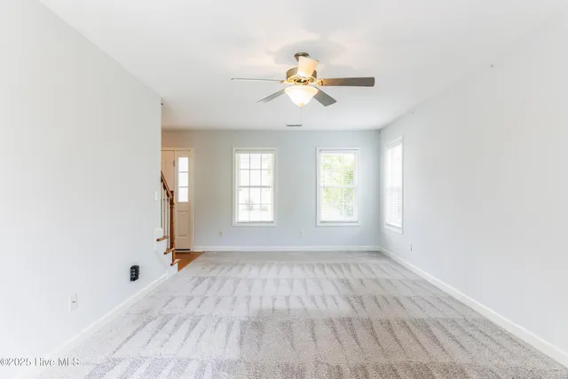 $425,000 | 5023 Trumpet Vine Way, Wilmington, NC 28412