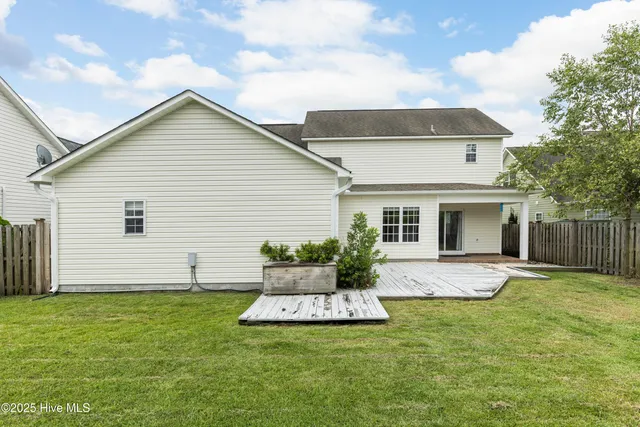 $425,000 | 5023 Trumpet Vine Way, Wilmington, NC 28412