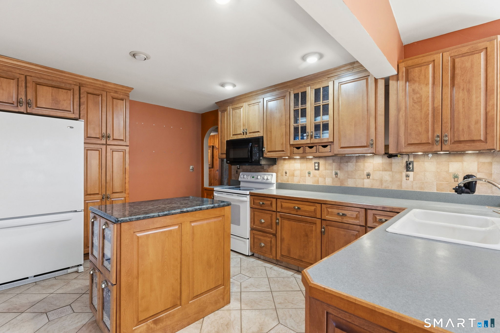 6 Miller Road Vernon, CT 06066 - Photo 10 of 39