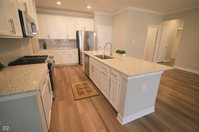 $344,900 | 15707 Harvester Circle East, Noblesville, IN 46060