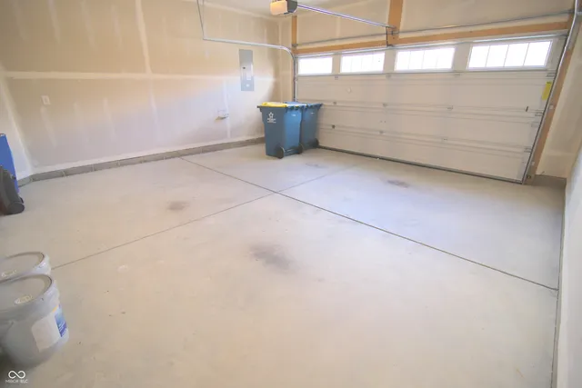 $344,900 | 15707 Harvester Circle East, Noblesville, IN 46060