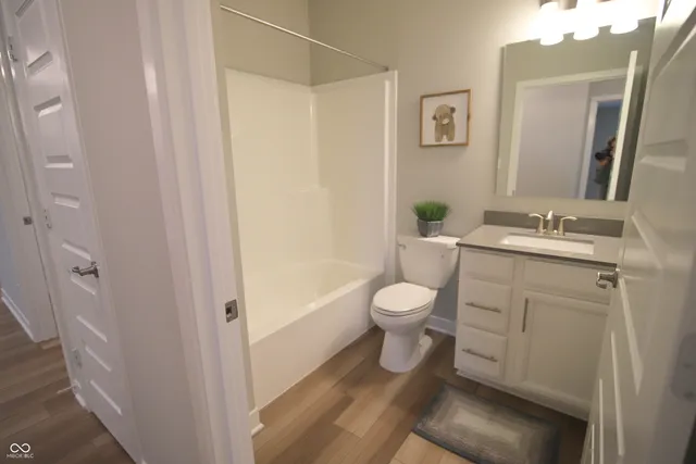 $344,900 | 15707 Harvester Circle East, Noblesville, IN 46060