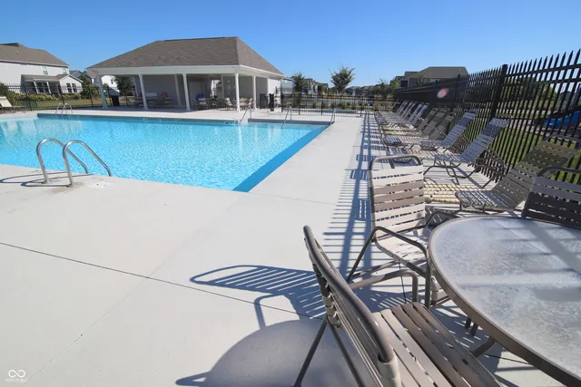 $344,900 | 15707 Harvester Circle East, Noblesville, IN 46060