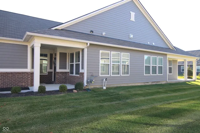 $344,900 | 15707 Harvester Circle East, Noblesville, IN 46060