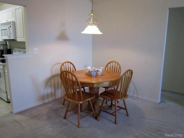 DiningArea.jpg