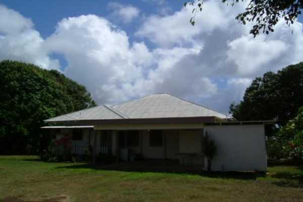 5001 Yamanoha Road Kapaa, HI 96746 - Photo 4 of 9 a front view of house with yard and green space