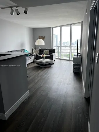 $520,000 | One Miami, Miami, FL 33131
