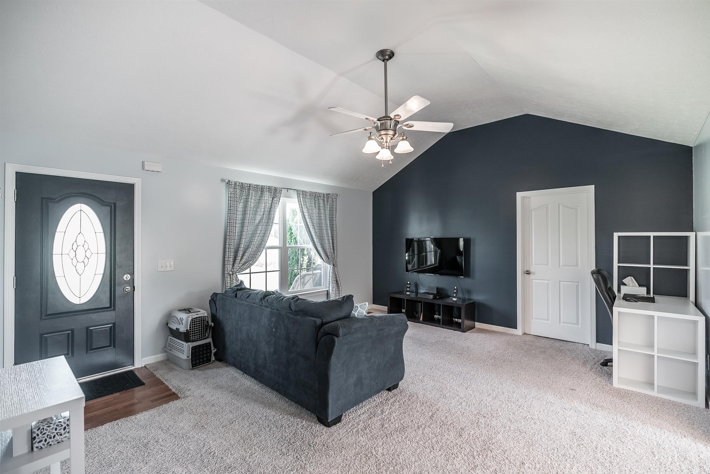 1012 Cameron Way Portland, TN 37148 - Photo 4 of 19 Gallery Image 4