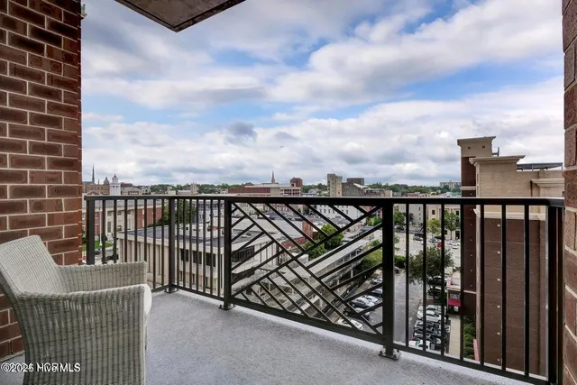 $780,000 | 240 North Water Street, Unit 854, Wilmington, NC 28401