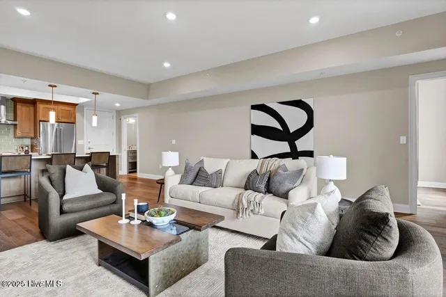 $780,000 | 240 North Water Street, Unit 854, Wilmington, NC 28401