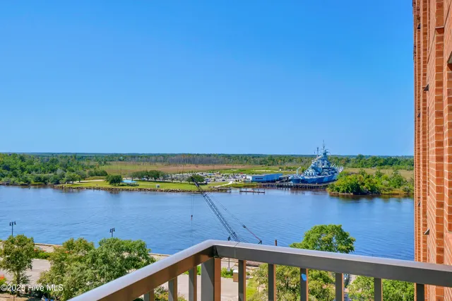 $780,000 | 240 North Water Street, Unit 854, Wilmington, NC 28401