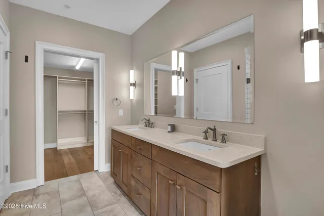 $780,000 | 240 North Water Street, Unit 854, Wilmington, NC 28401