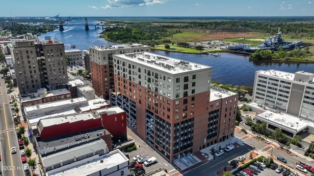 $780,000 | 240 North Water Street, Unit 854, Wilmington, NC 28401