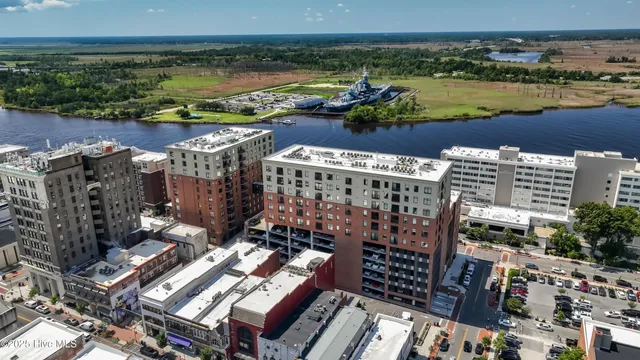 $780,000 | 240 North Water Street, Unit 854, Wilmington, NC 28401