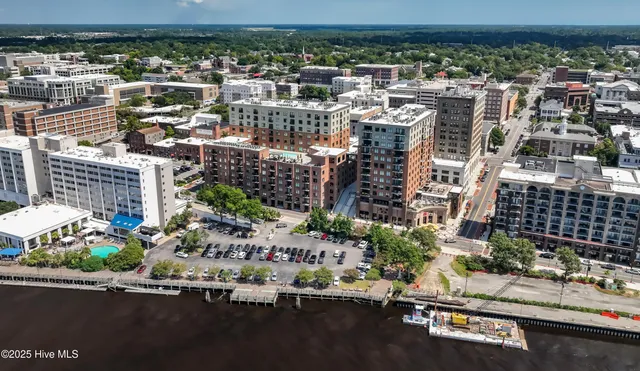 $780,000 | 240 North Water Street, Unit 854, Wilmington, NC 28401