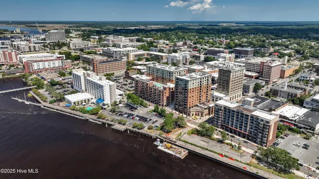 $780,000 | 240 North Water Street, Unit 854, Wilmington, NC 28401