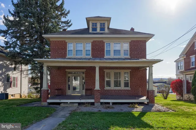 $344,900 | 244 West Market Street, York, PA 17406
