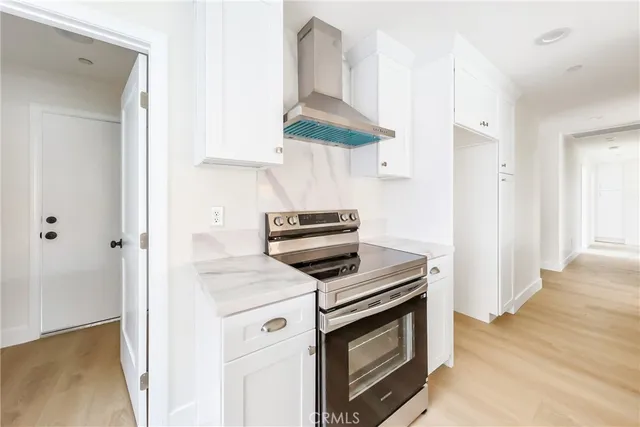 a close view of sink and tap