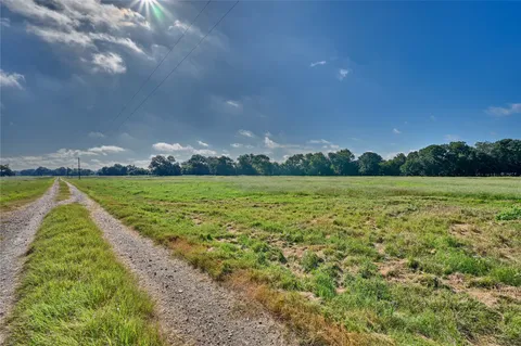 a view of outdoor space with mountain view
