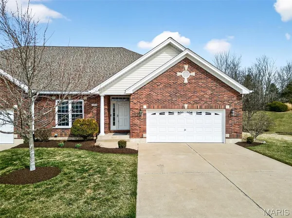 $400,000 | 2404 Golden Bear Way, Unit 715B, Wentzville, MO 63385