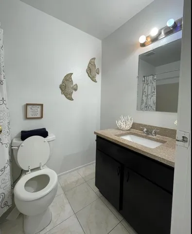 $129,999 | 7679 Fallbrook Drive, Unit 7679, Houston, TX 77086