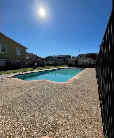 $129,999 | 7679 Fallbrook Drive, Unit 7679, Houston, TX 77086