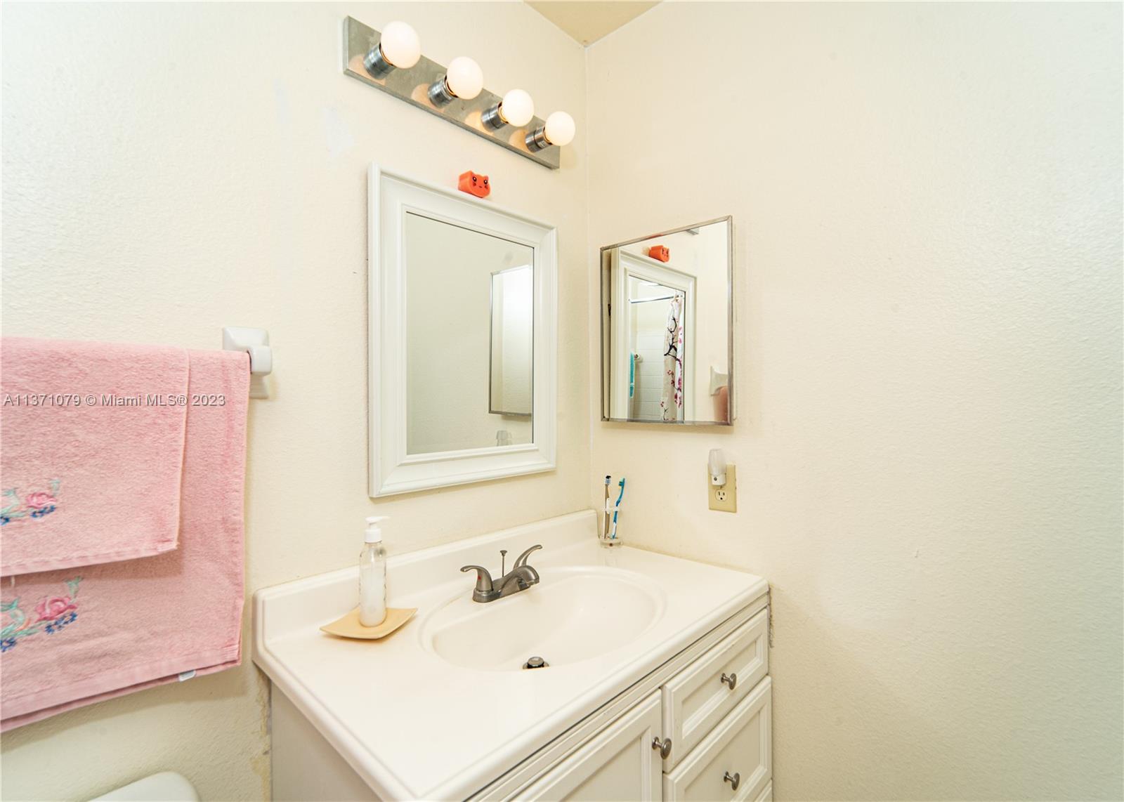 4007 Albany Road LaBelle, FL 33935 - Photo 17 of 24 Gallery Image 17